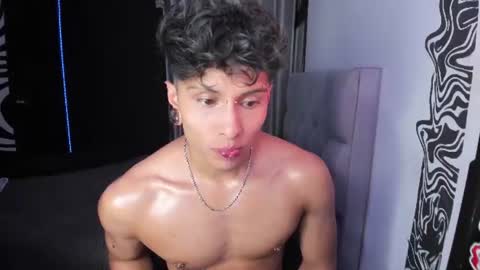 Ander uwu online show from June 25, 3:39 am