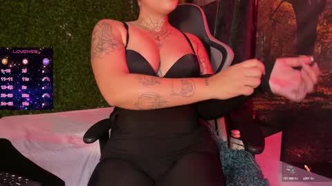 Snapshot of ala_rasi_ chatting on December 4, 1:53 pm Alarasi online show from December 4, 1:53 pm