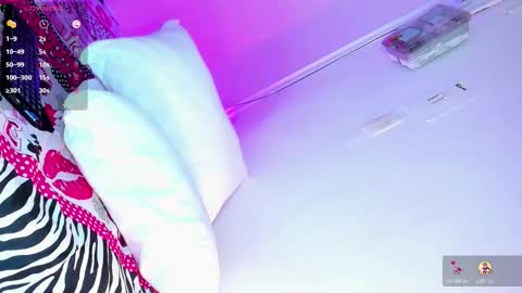 alahai_swith online show from October 31, 4:52 pm