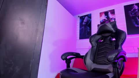 Alahia Rodriguez online show from November 1, 8:22 pm