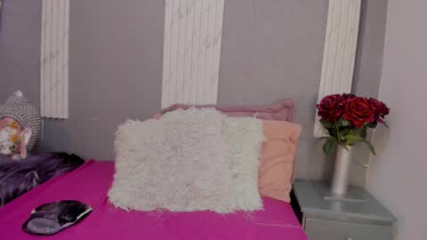 alahia_am online show from February 6, 2:48 pm