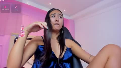  A L A H I A  online show from July 14, 11:43 pm