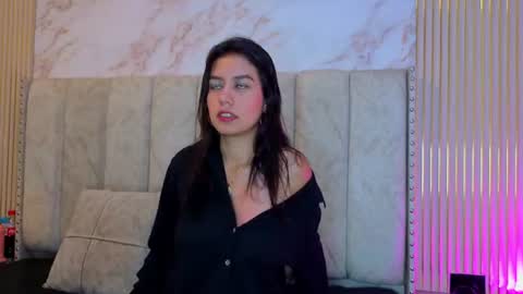alahiasweet1 online show from July 23, 1:20 pm