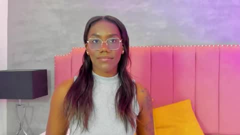 alaia_colins online show from November 8, 11:58 pm