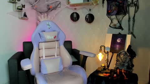 Alaia online show from October 11, 12:47 pm