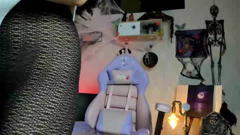 Alaia online show from October 16, 9:49 pm