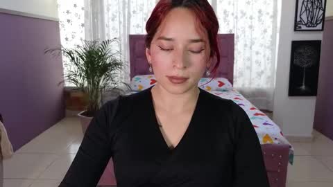 Alaia Skater online show from December 15, 8:46 pm