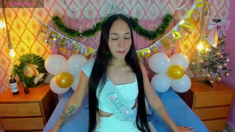  A L A I A  online show from November 22, 8:19 pm