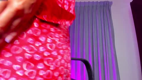  Alaia  online show from December 27, 2:43 pm