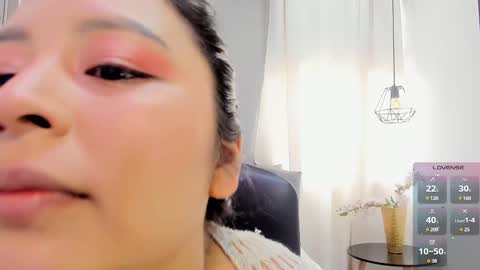 Snapshot of alaiasmile_ chatting on January 24, 7:28 pm online show from January 24, 7:28 pm