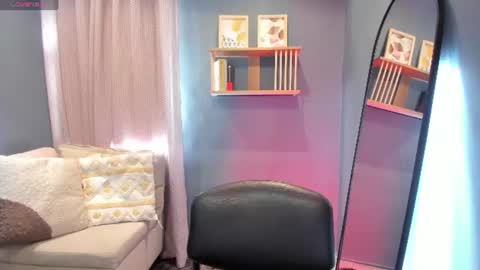     online show from June 12, 7:35 pm
