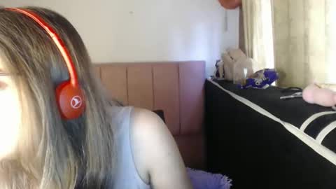 alaina_blessed online show from May 8, 10:15 pm