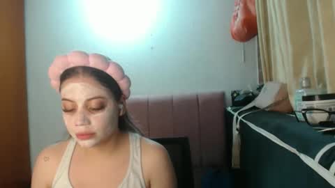 alaina_blessed online show from May 13, 8:49 pm