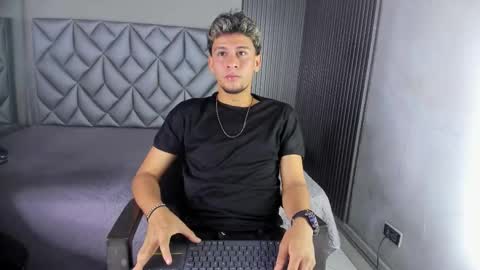 Snapshot of alan__smith chatting on November 24, 7:57 pm alan__smith online show from November 24, 7:57 pm