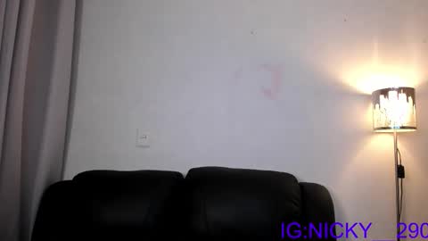 alan_morrys online show from October 4, 1:58 am