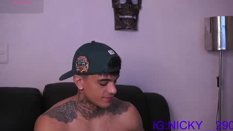 alan_morrys online show from November 12, 2:45 am