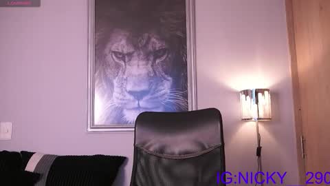 Snapshot of alan_morrys chatting on March 10, 2:49 am alan_morrys online show from March 10, 2:49 am