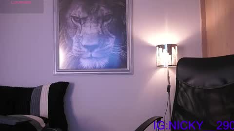 Snapshot of alan_morrys chatting on March 12, 10:49 pm alan_morrys online show from March 12, 10:49 pm
