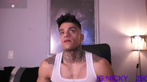 Snapshot of alan_morrys chatting on April 9, 12:54 am alan_morrys online show from April 9, 12:54 am