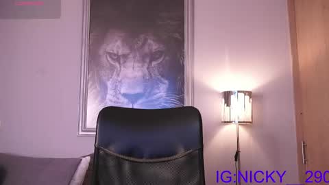Snapshot of alan_morrys chatting on April 28, 2:27 am alan_morrys online show from April 28, 2:27 am