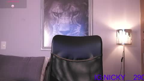 Snapshot of alan_morrys chatting on June 4, 12:38 am alan_morrys online show from June 4, 12:38 am
