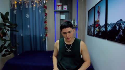 Alan  Kevin can we reach 100 thumbs up please guys  online show from December 29, 11:40 am