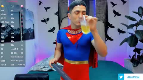 Snapshot of alan_nd_kevin chatting on October 26, 11:38 am Alan Kevin can we reach 100 thumbs up please guys online show from October 26, 11:38 am