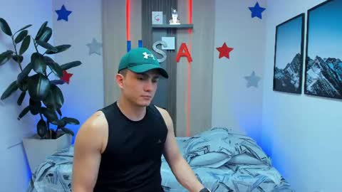 Alan  Kevin can we reach 100 thumbs up please guys  online show from July 3, 7:09 pm