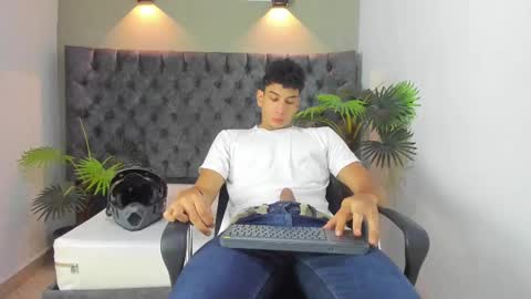 Alan online show from September 15, 1:00 pm