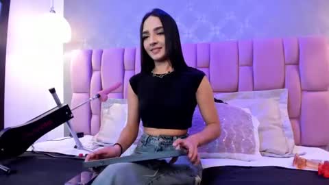 alana0128 online show from July 8, 12:53 pm