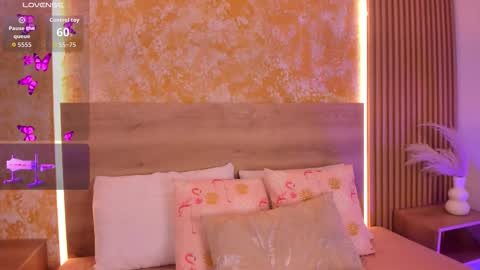 alana_2916 online show from September 24, 3:32 am