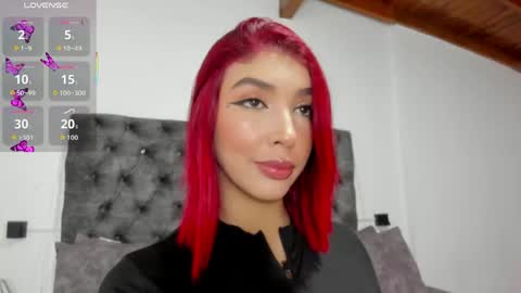 Snapshot of alana_2916_ chatting on May 27, 12:13 pm Alana online show from May 27, 12:13 pm