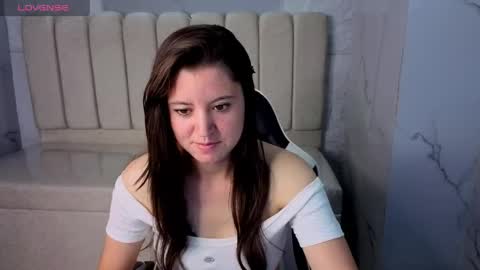 Snapshot of alana_fox_tx chatting on June 1, 8:21 pm Follow me.. Live 1430 to 2100 online show from June 1, 8:21 pm
