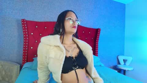 Snapshot of alana_gv1 chatting on March 28, 12:05 pm alana_gv1 online show from March 28, 12:05 pm