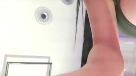 Snapshot of alana_madison chatting on May 23, 10:30 am Maeve online show from May 23, 10:30 am