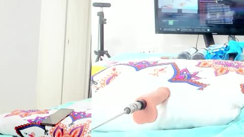 Snapshot of alana_melt18 chatting on September 28, 7:30 pm Alana online show from September 28, 7:30 pm