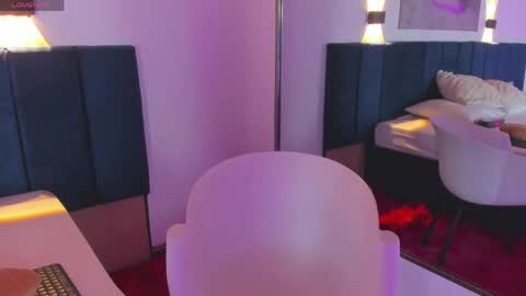 Snapshot of alana_vera chatting on June 6, 8:24 pm Alana Vera online show from June 6, 8:24 pm
