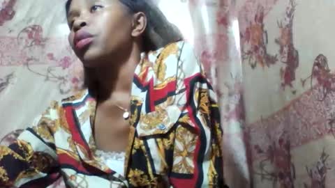 AlanaAngela online show from June 7, 11:36 am