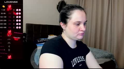 Julia online show from October 15, 12:33 am