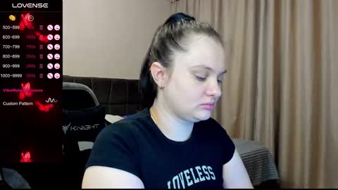 Julia online show from December 18, 2:39 am