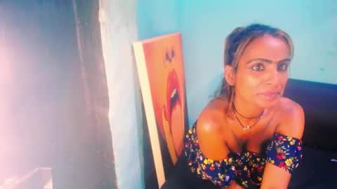 alanadelray online show from January 23, 11:15 am