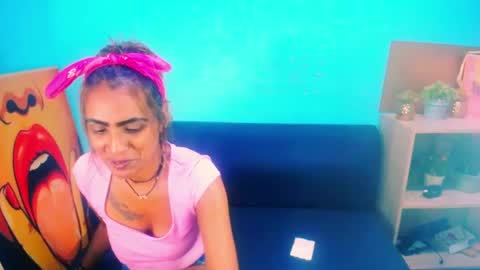 alanadelray online show from January 24, 7:08 am