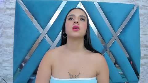 Snapshot of alanaflores chatting on February 13, 5:44 pm Alana Flores online show from February 13, 5:44 pm