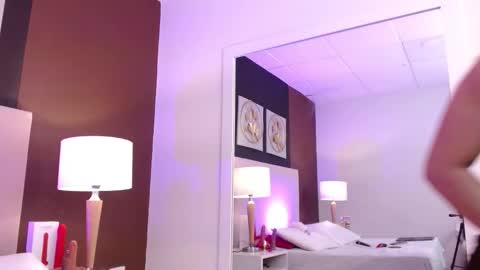 alana online show from October 31, 3:18 am