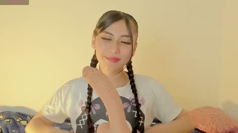ALANA Please follow me  online show from July 29, 6:50 pm