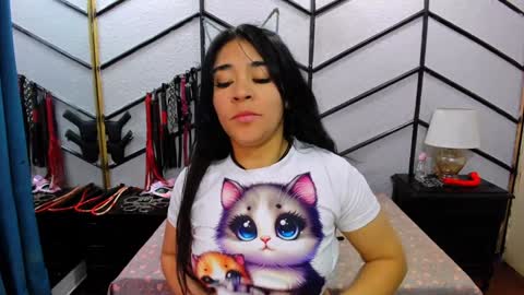 Alana online show from January 2, 9:28 pm