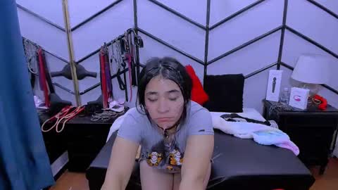 Alana online show from March 8, 2:51 pm