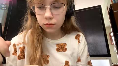 Snapshot of alanehadaller chatting on September 21, 10:39 am Stella online show from September 21, 10:39 am