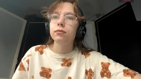 Snapshot of alanehadaller chatting on November 2, 4:59 am Stella online show from November 2, 4:59 am