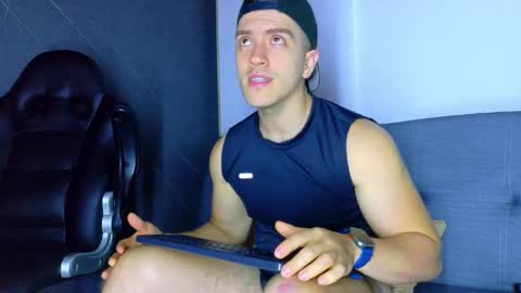 Alan Ferrer online show from February 7, 10:19 am